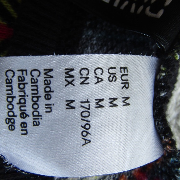 Divided H&M Sweatshirt With Cute Design Crew Neck - Picture 5 of 7